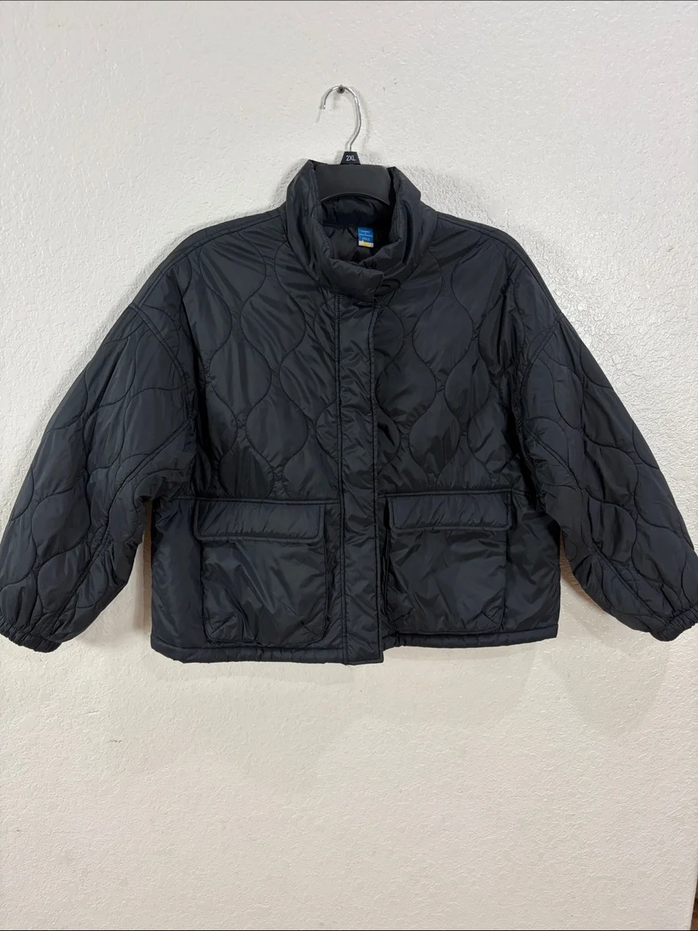 Old Navy Packable water-Resistant,size L Black Quilted Puffer Jacket
